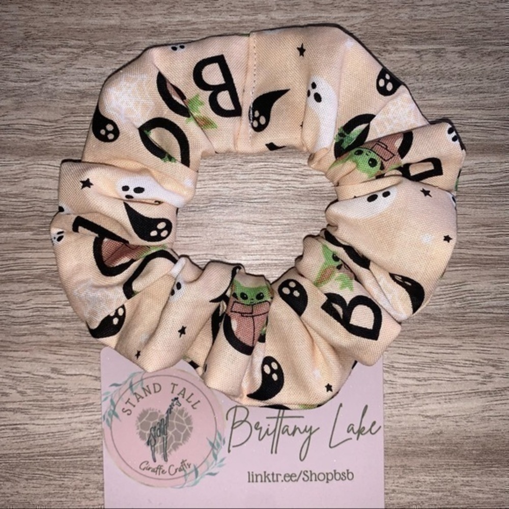 $7ea or 3/$15 Star Wars the child Boo! Halloween hair Scrunchie new